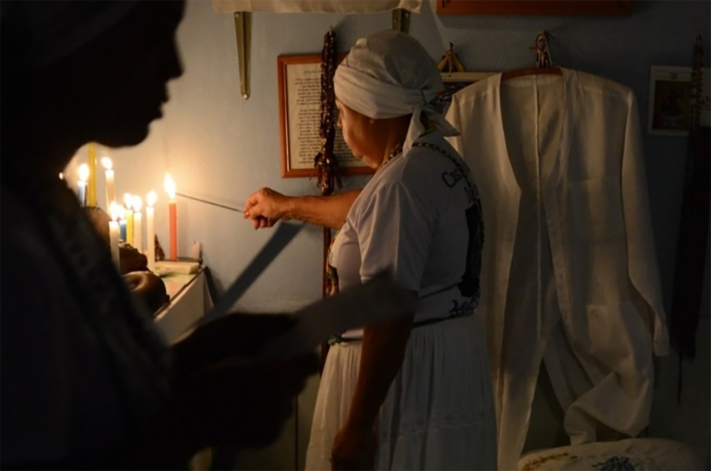 Estar internado em um hospital pode significar afastamento da rotina, da família e da comunidade. Para muitas pessoas, a espiritualidade também faz parte do processo de enfrentamento desse período
