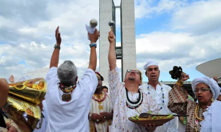 Eleições 2026 colocam seis cargos em disputa e ampliam debate sobre representação política